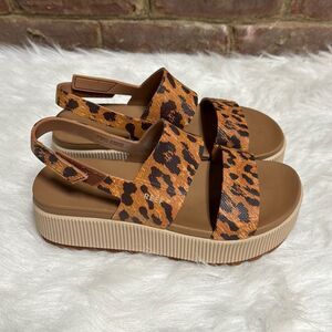 Reef Women’s Animal Print Water Vista Higher Sandal Size 8